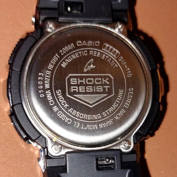 Casio G-SHOCK GM110-1A Stainless Steel Black Rubber Strap. - Picture 5 of 6